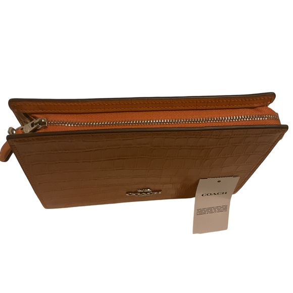 NWT_Coach washed Orange Croc-Embossed Leather. - Picture 4 of 5